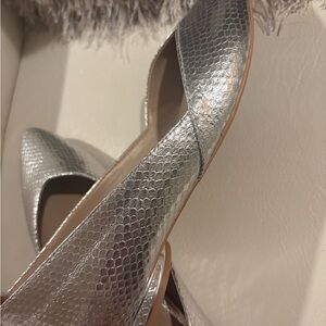 Naturalizer Silver Textured Heels
